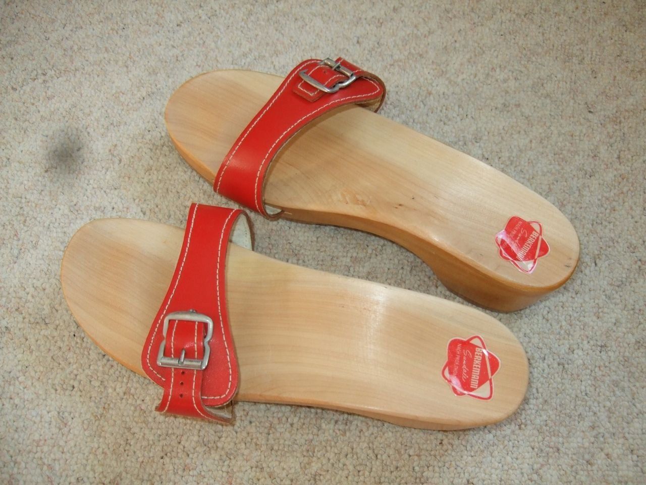 Chaussures femmes: Berkemann Holz Zoggeli 41 Rot NEU – Neuf (Voir description) à Gränichen par Ricardo51 2