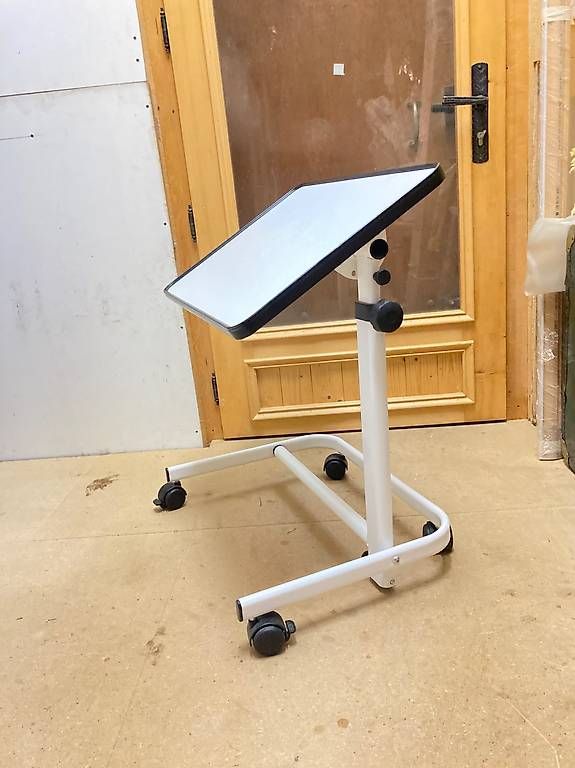 Tische: Table de lit réglable – Gebraucht aus Givrins von phi_kdn6 3
