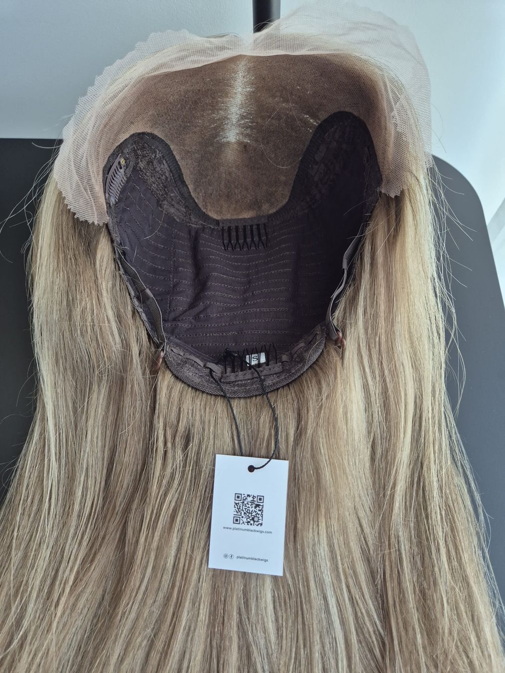 Perücken: Hochwertige Echthaarperücke. Glueless – Neu und originalverpackt aus Zürich von pla_tm9w 8