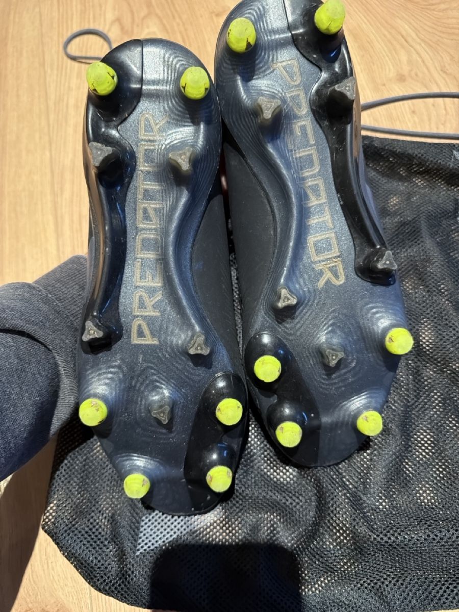 Adidas Herrenschuhe: Chaussure de foot – Neu (gemäss Beschreibung) aus Grandson von fle_vb7f 2