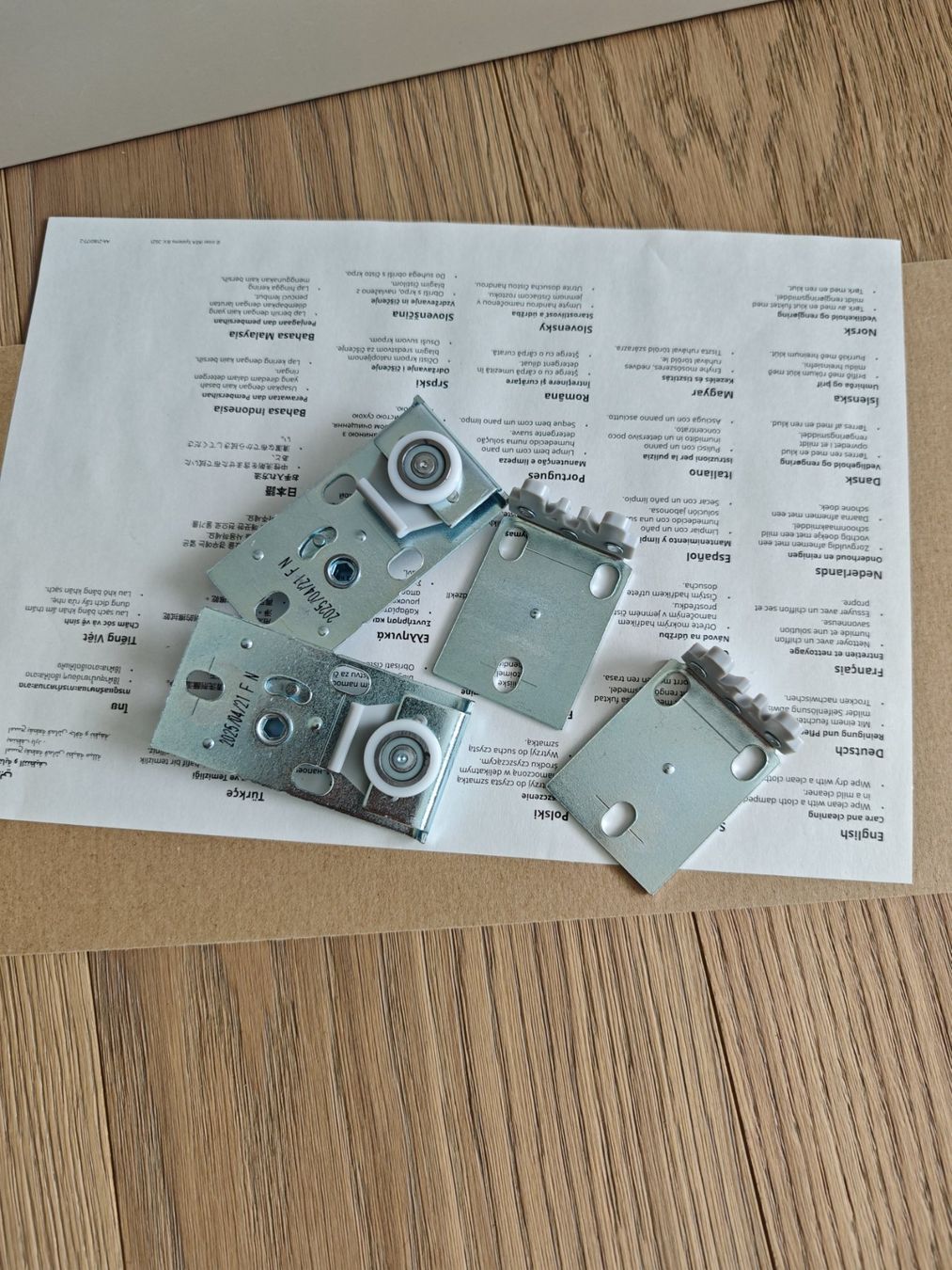 Ikea Schränke: Ikea Hasvik 1x Schiebetür graubeige – Gebraucht aus Appenzell von meomax 1