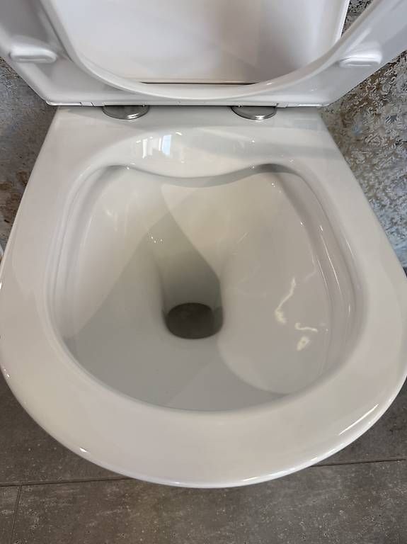 WC: Neu - Originalverpackt Wandklosett – Nuovo (secondo la descrizione) da Eglisau venduto da DH312 4