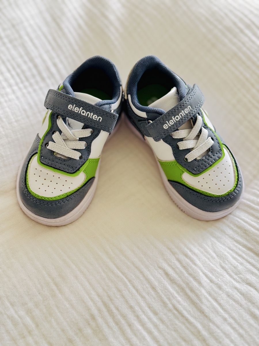 Schuhe für Jungen: Schuhe Grösse 21 – Gebraucht aus Urdorf von matu89 2