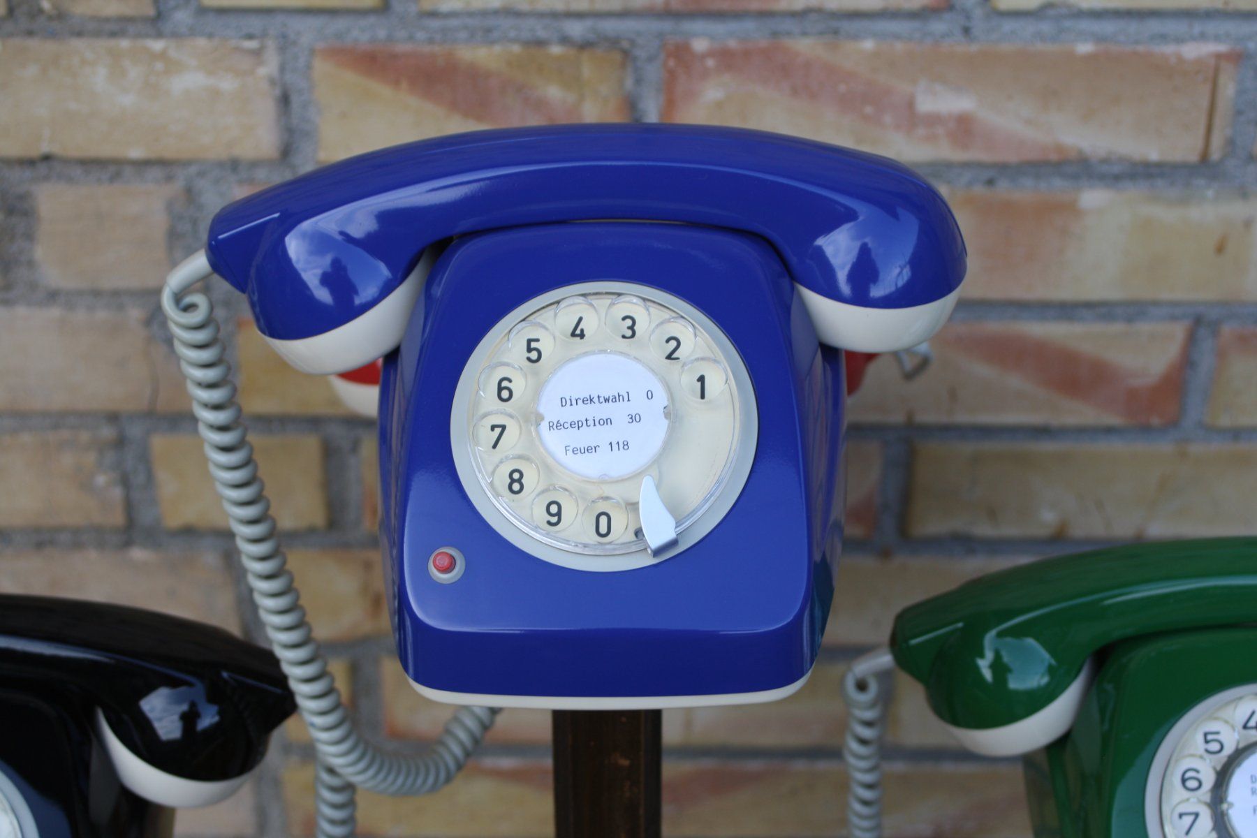 Telefoni: TELEFON VINTAGE MIT WÄHLSCHEIBE – Usato da Wauwil venduto da Pneuedy 3