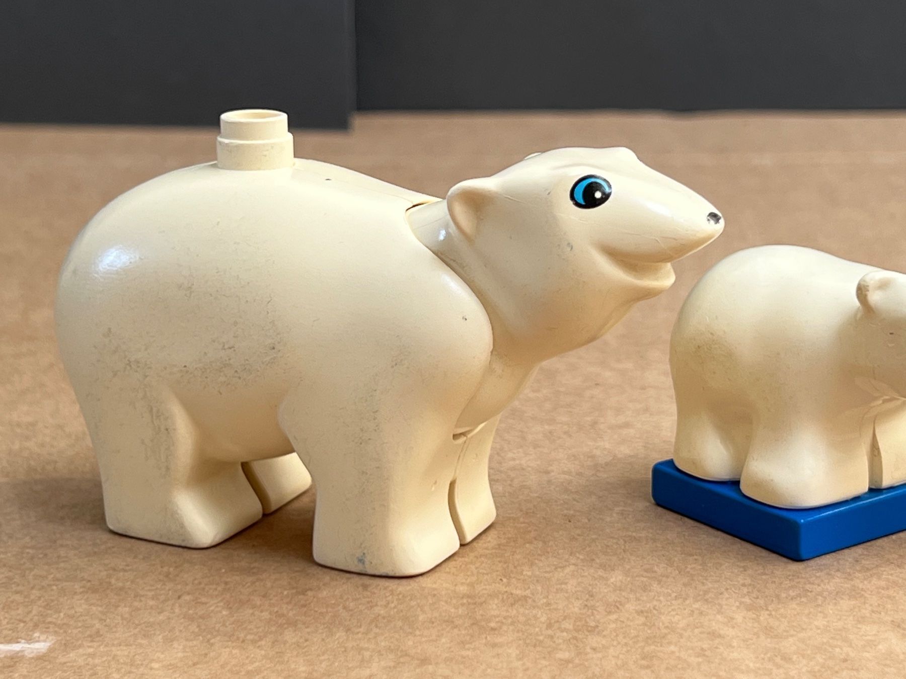 Lego Statuette: Lego Duplo Eisbär Eisbären Zoo – Usato da Ennetbaden venduto da mapa05 1