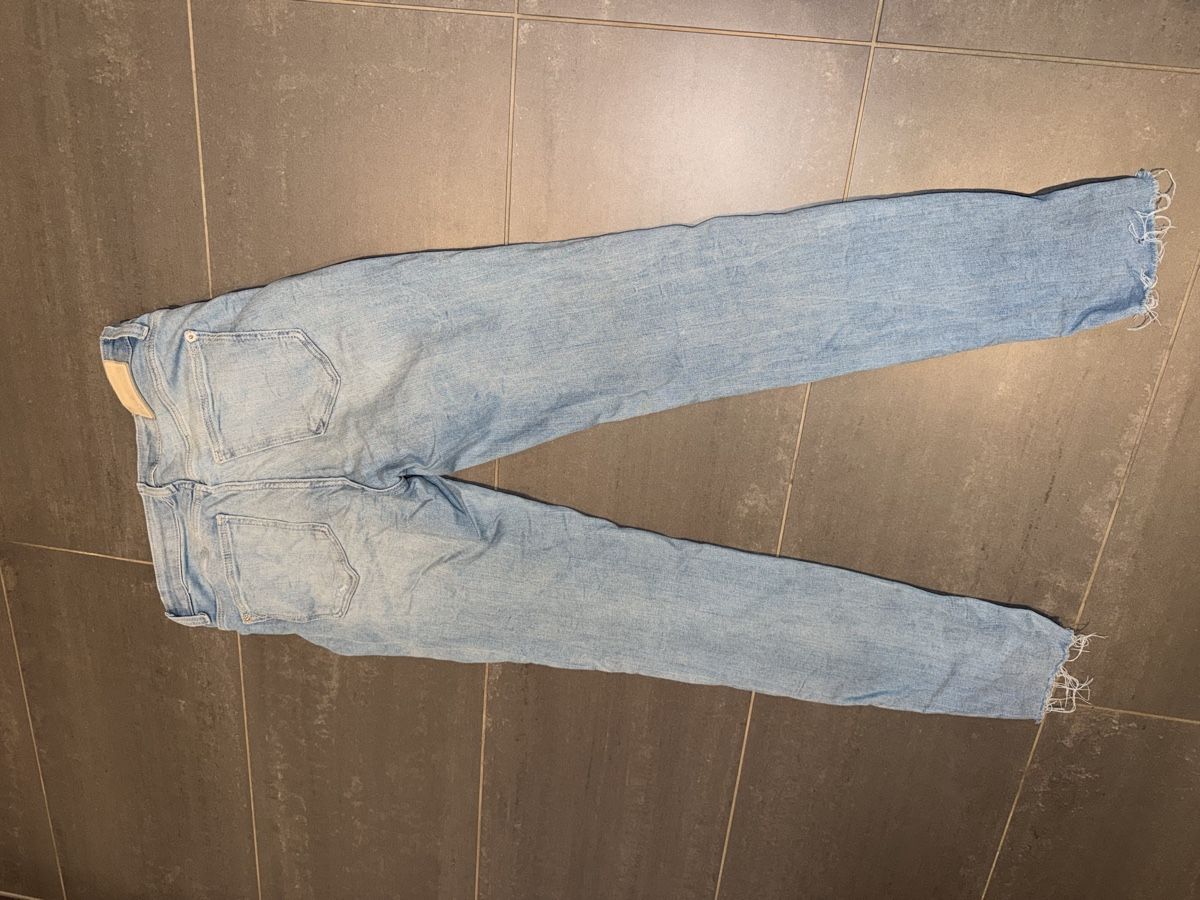 C&A Jeans: Skinny Jeans – Usato da Schenkon venduto da jul_vnk7 2