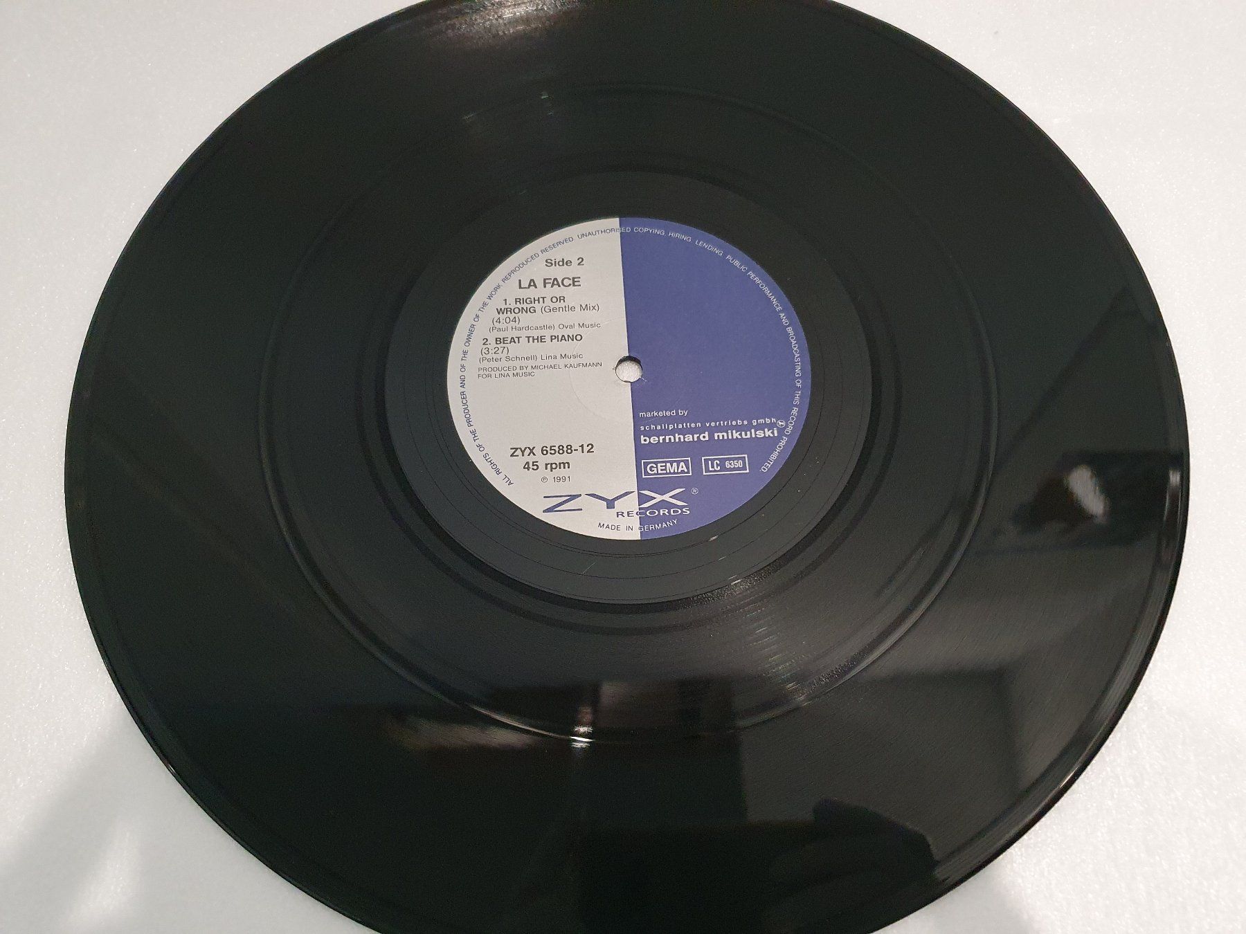Dischi in vinile: La Face – Right Or Wrong (House) – Usato da Uster venduto da Vinyl-Leidenschaft 4