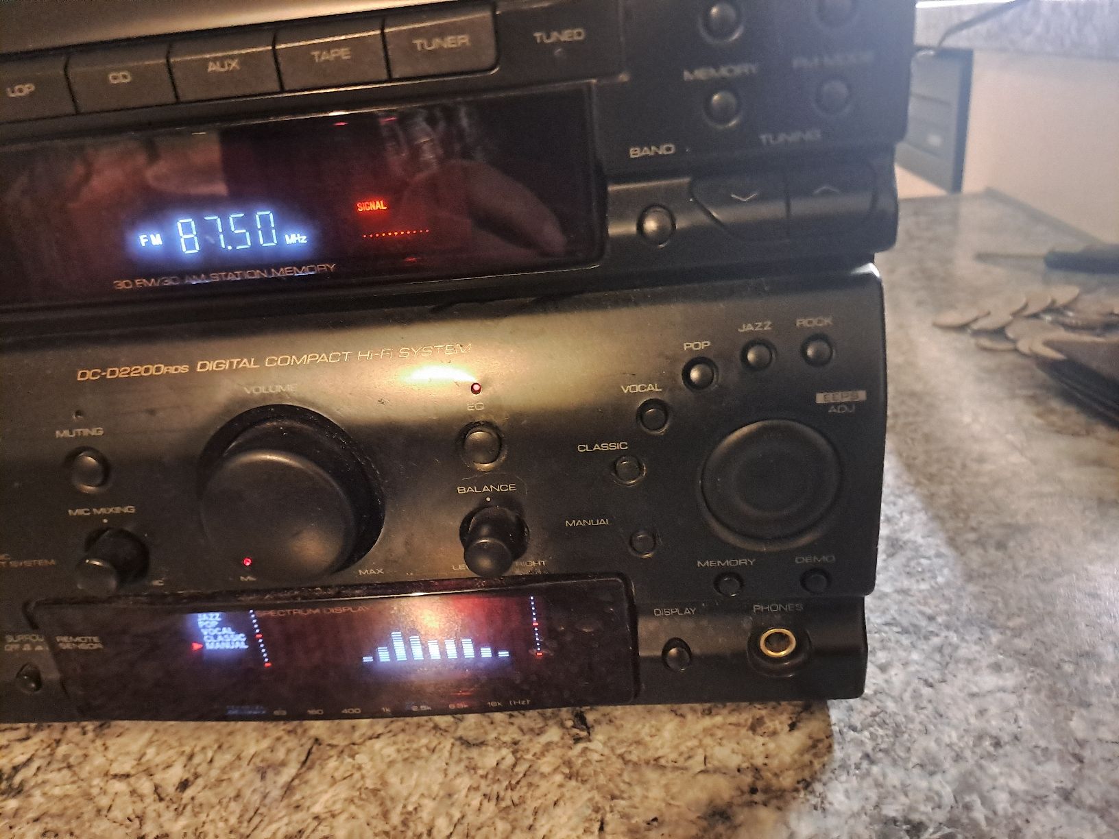 Teac Amplificateurs: TEAC Integrated Stereo Amplifier EEPS / Tuner – D'occasion à Uetendorf par Essiggurken 2