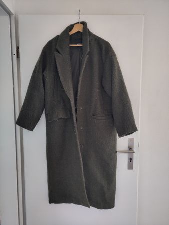 Monki Wintermantel, Gr. S, Olivgrün, perfekt für kalte Tage!