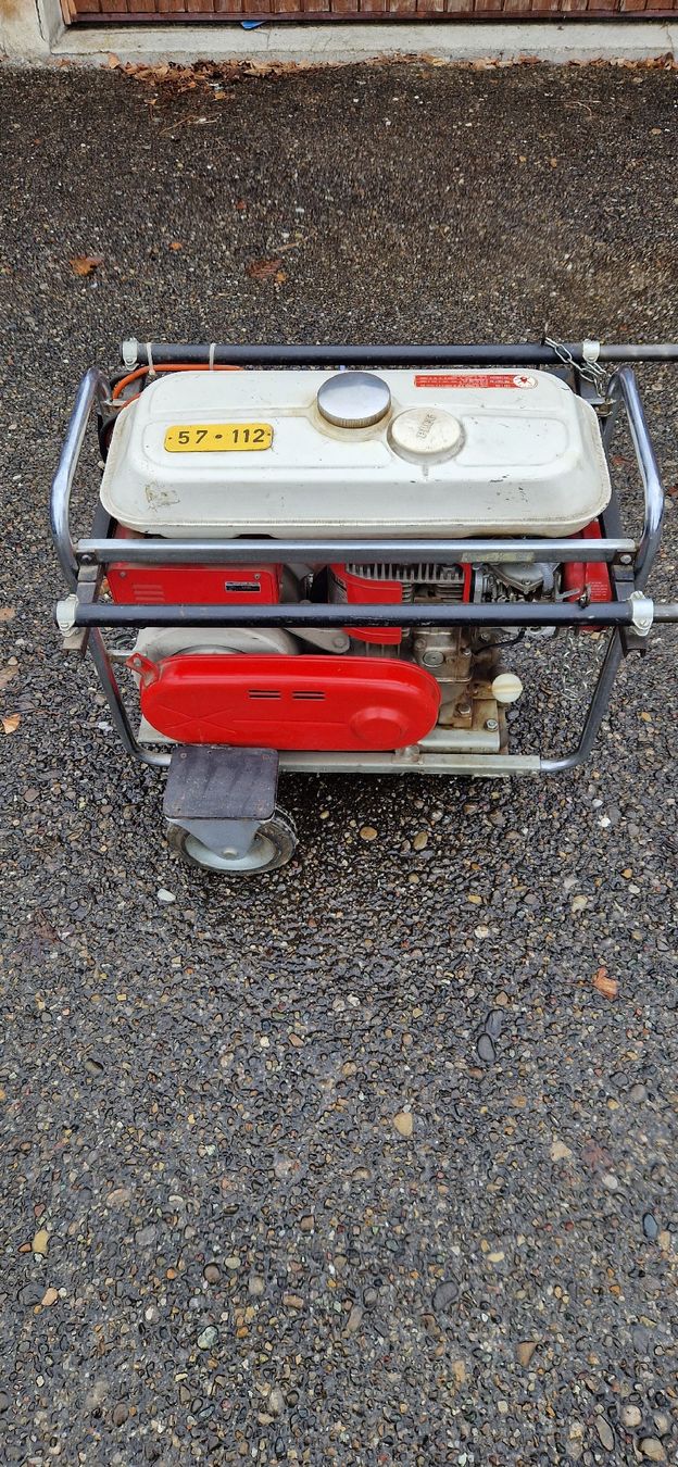 Honda Generatori di corrente: Stromgenerator Honda E 2500E – Usato da Romanshorn venduto da fag_gnd6