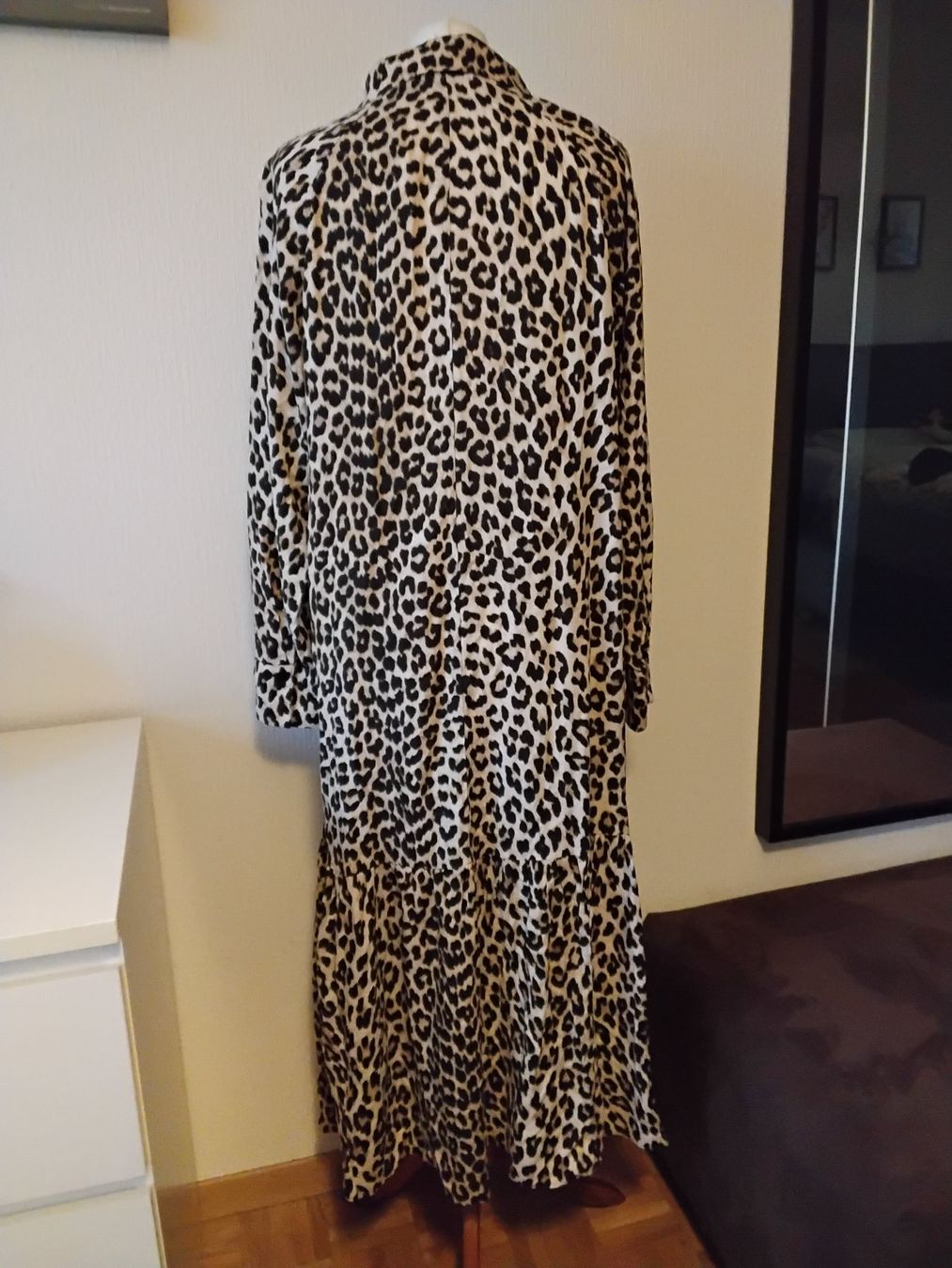 H&M Vestiti: Robe longue H&M imprimé léopard taille S – Nuovo (secondo la descrizione) da Chêne-Bourg venduto da Fio994 1