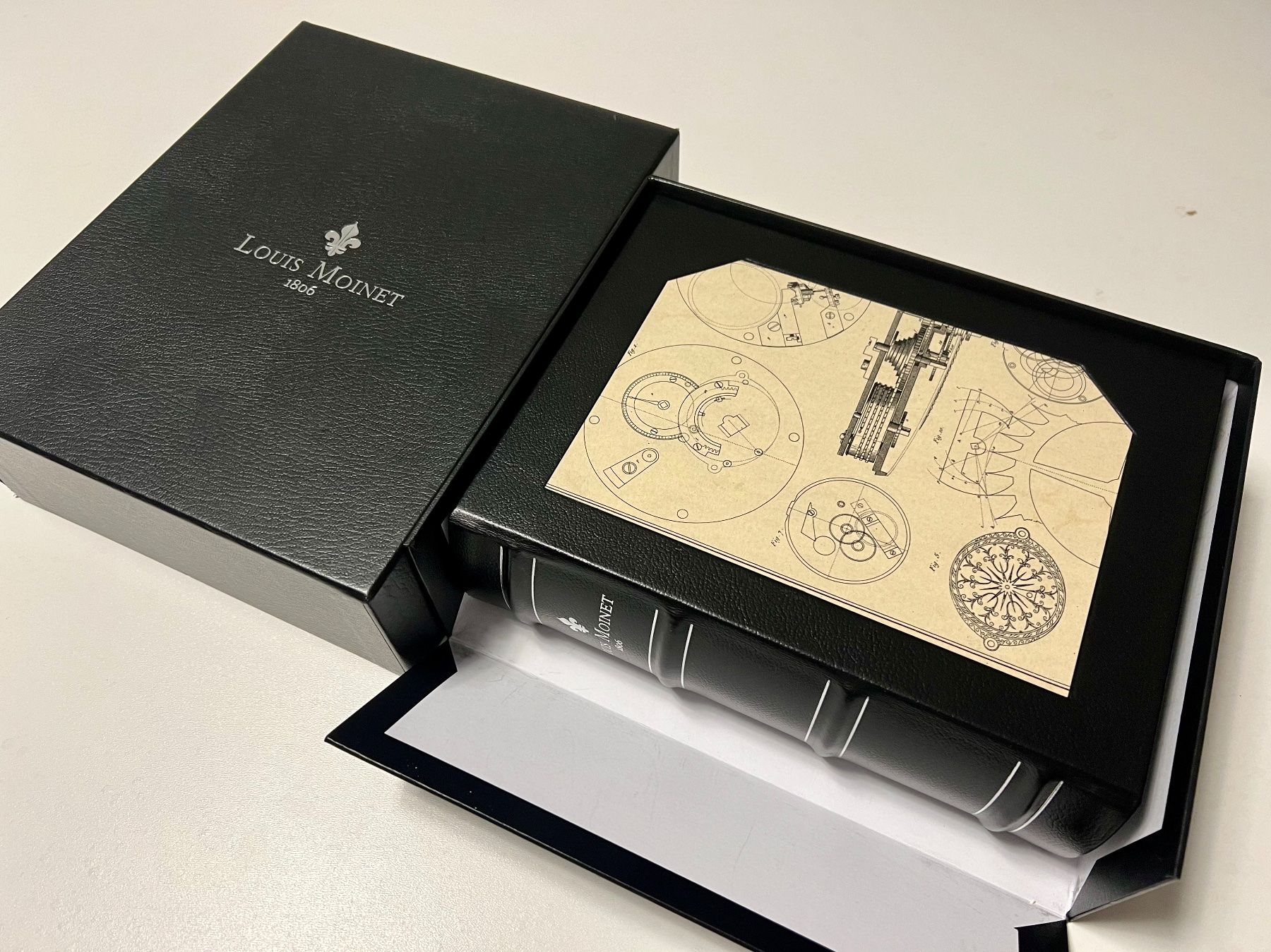 Orologi: LOUIS MOINET Black leather “bookshelf” watch box & outerbox – Nuovo (secondo la descrizione) da Mont-sur-Lausanne venduto da vmi_ym5l