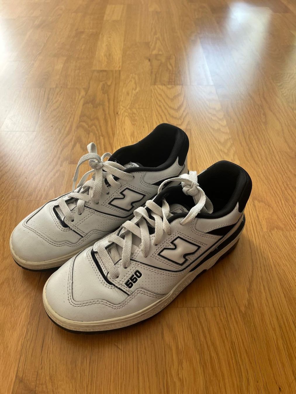 New Balance Damenschuhe: New Balance 550 – Gebraucht aus Gossau SG von naskovD 1