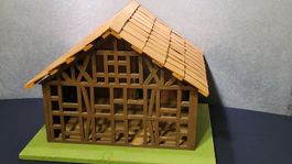Spielzeug Haus aus Holz