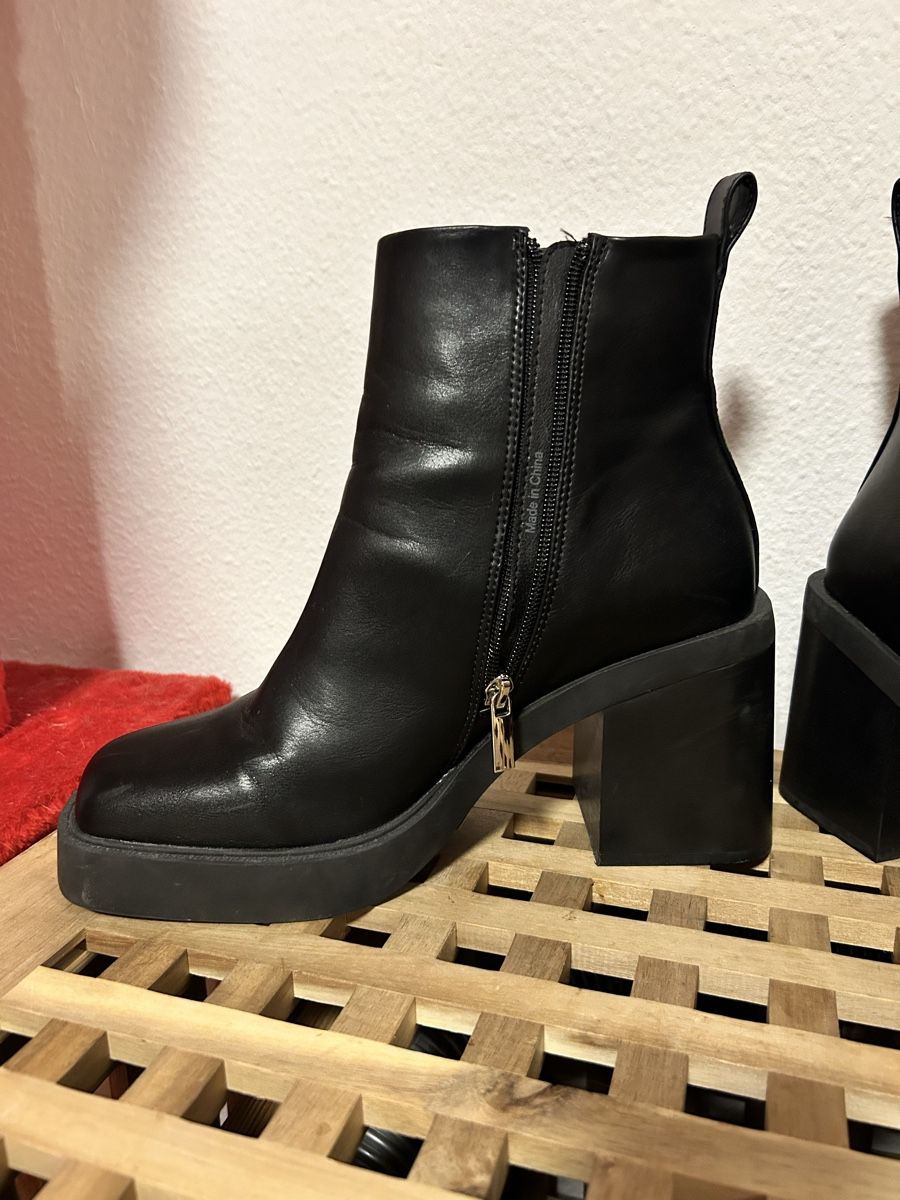 Zalando Scarpe da donna: Gioseppo Stiefel 40 schwarz – Nuovo (secondo la descrizione) da Winterthur venduto da MetalCicada 1