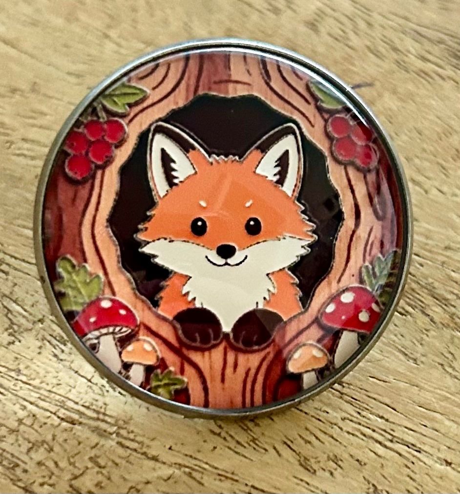 Plaquettes & Badges: Pin Fuchs – Neuf avec emballage d'origine à Geneve par vane267