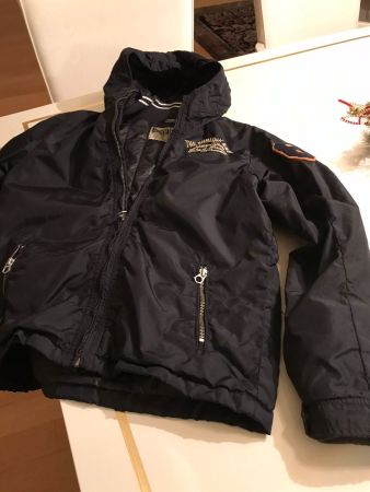 Lässige, modische Jacke für Jungs