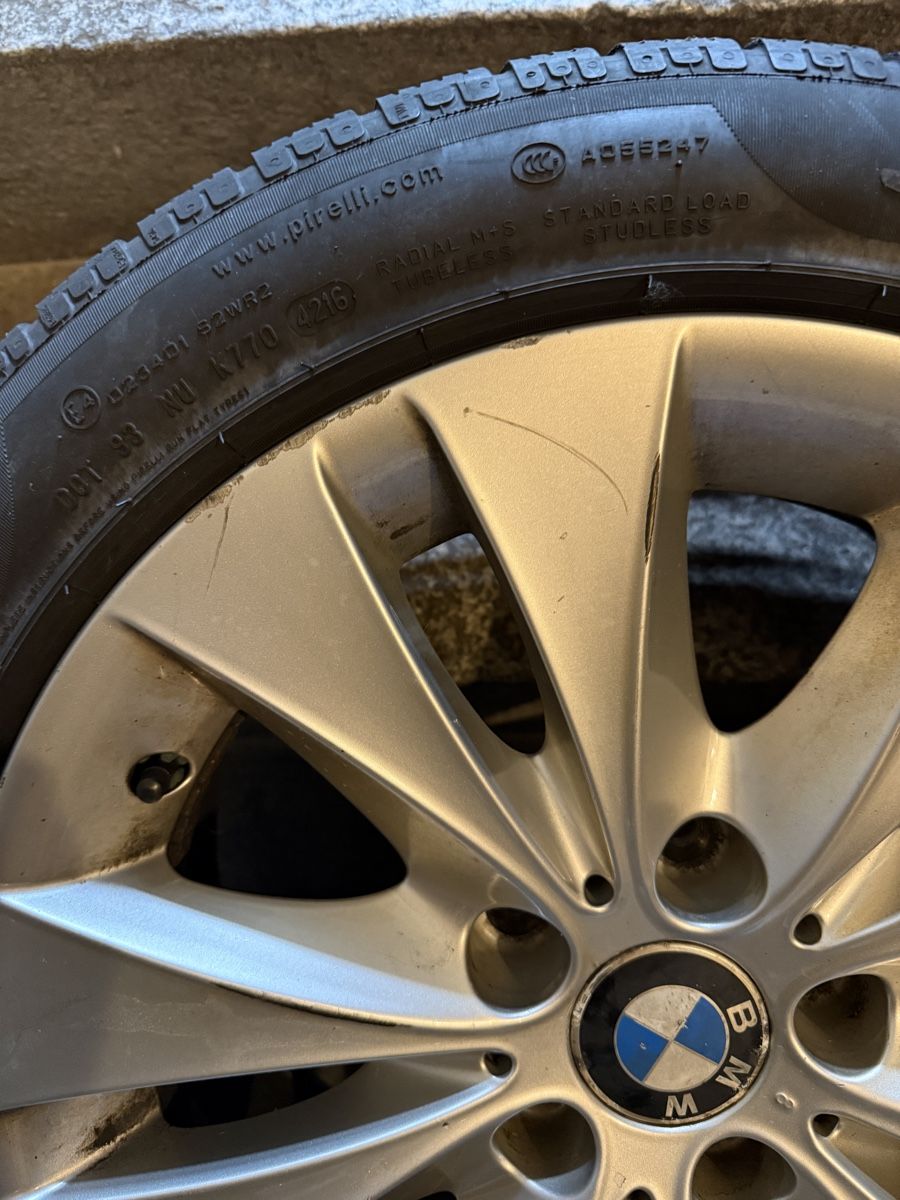 Pneus & Kompletträder: BMW Winterrad 225/50 R17 94H M+S Run Flat. – Gebraucht aus Zürich von X99 5