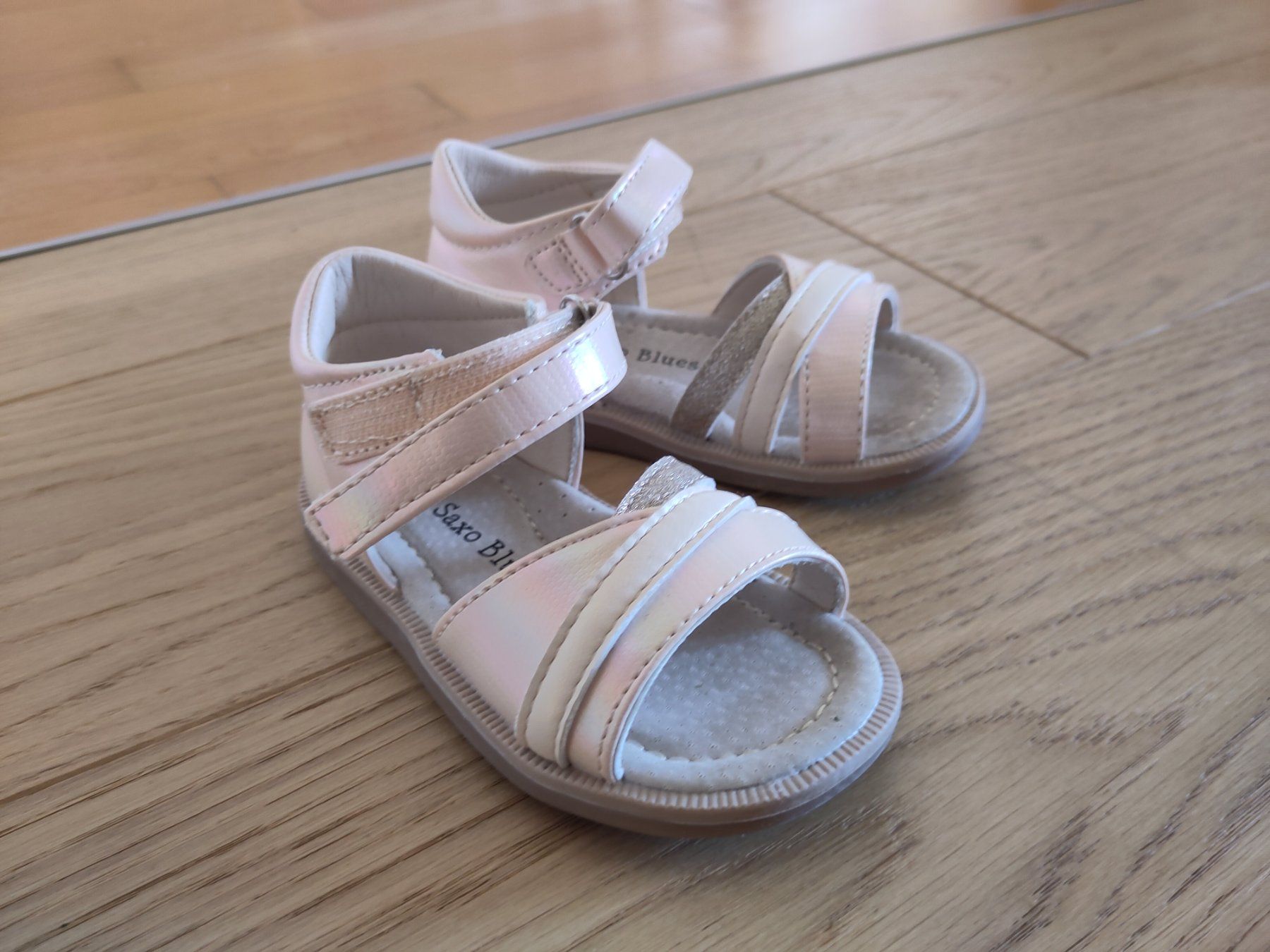 Schuhe für Mädchen: Sandales d'été pour enfant, pointure 22, lot de 3 – Gebraucht aus Martigny von henkbarb 1