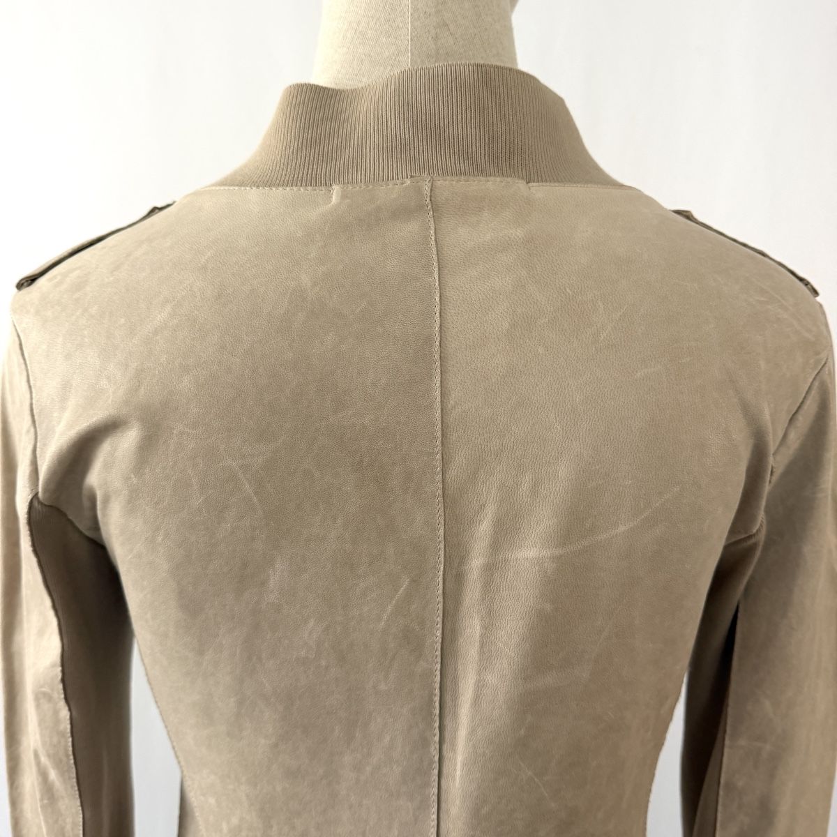 Giacche: TRANSIT PAR SUCH new beige leather jacket – Nuovo e nell'imballaggio originale da Emmen venduto da Nightingale_2022 7
