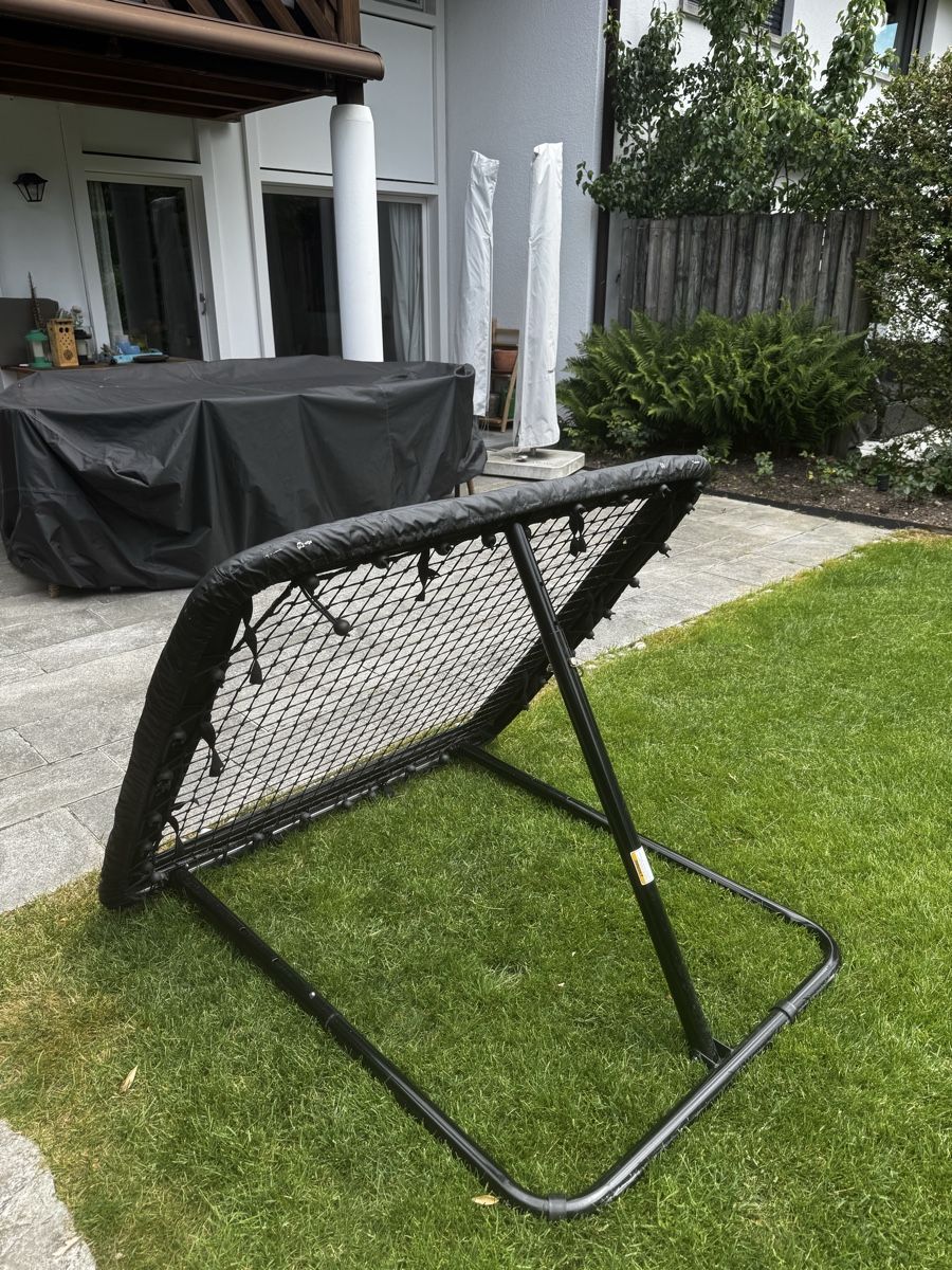 Porte da calcio e da hockey: EXIT Kickback Fussball-Rebounder – Usato da Rueschlikon venduto da Retro02 1