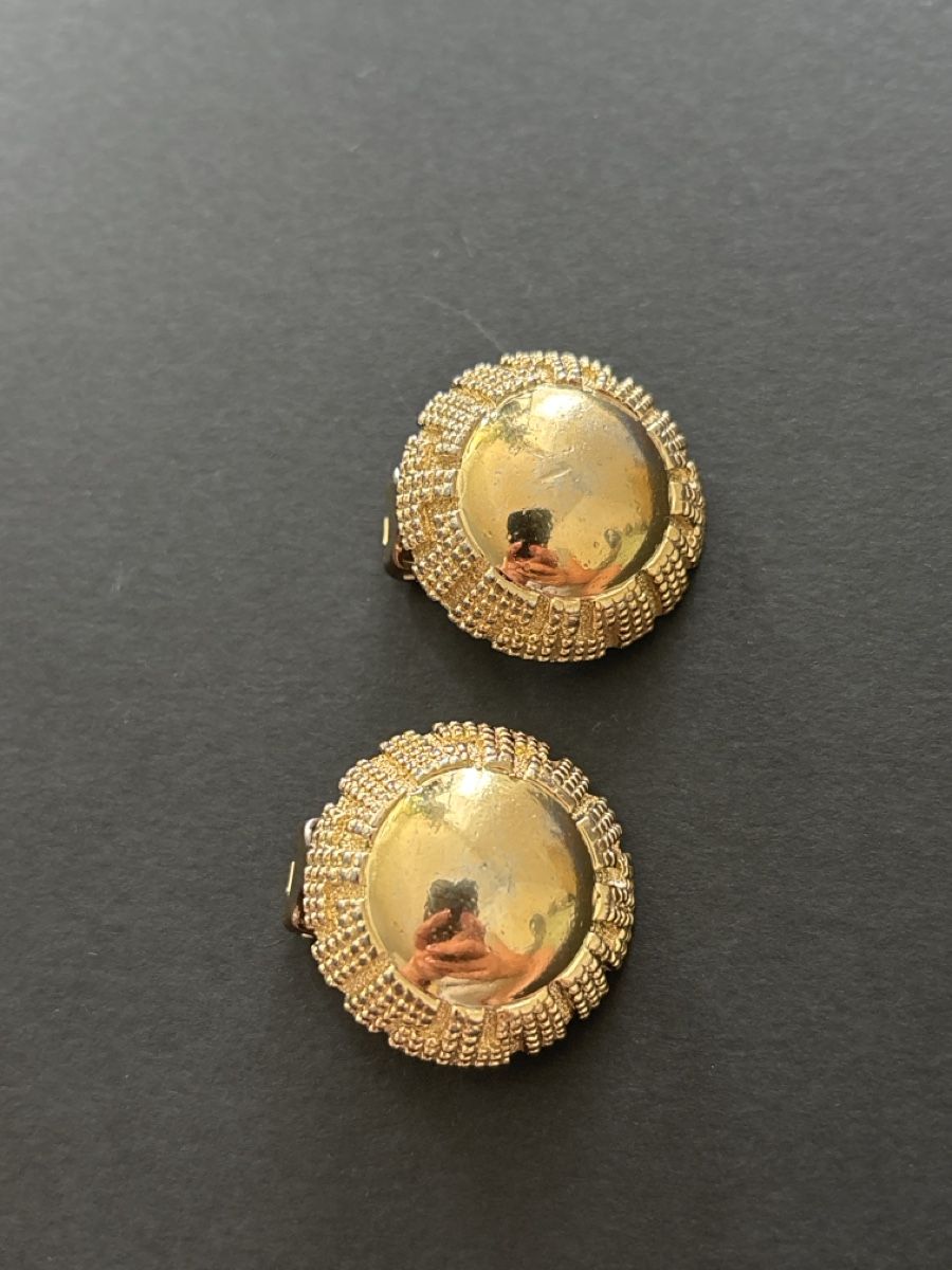 Ohrringe & -stecker: Grossé vintage Ohrclips vergoldet – Gebraucht aus Uznach von Vintage2022. 3
