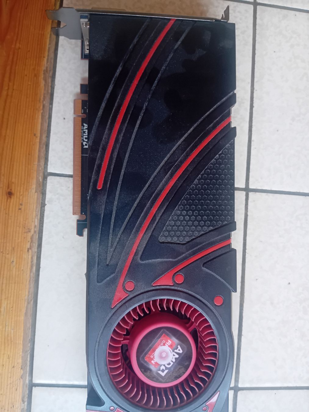 Amd Cartes graphiques: GPU Radeon R9 290 – D'occasion à Rolle par vfa_7hry