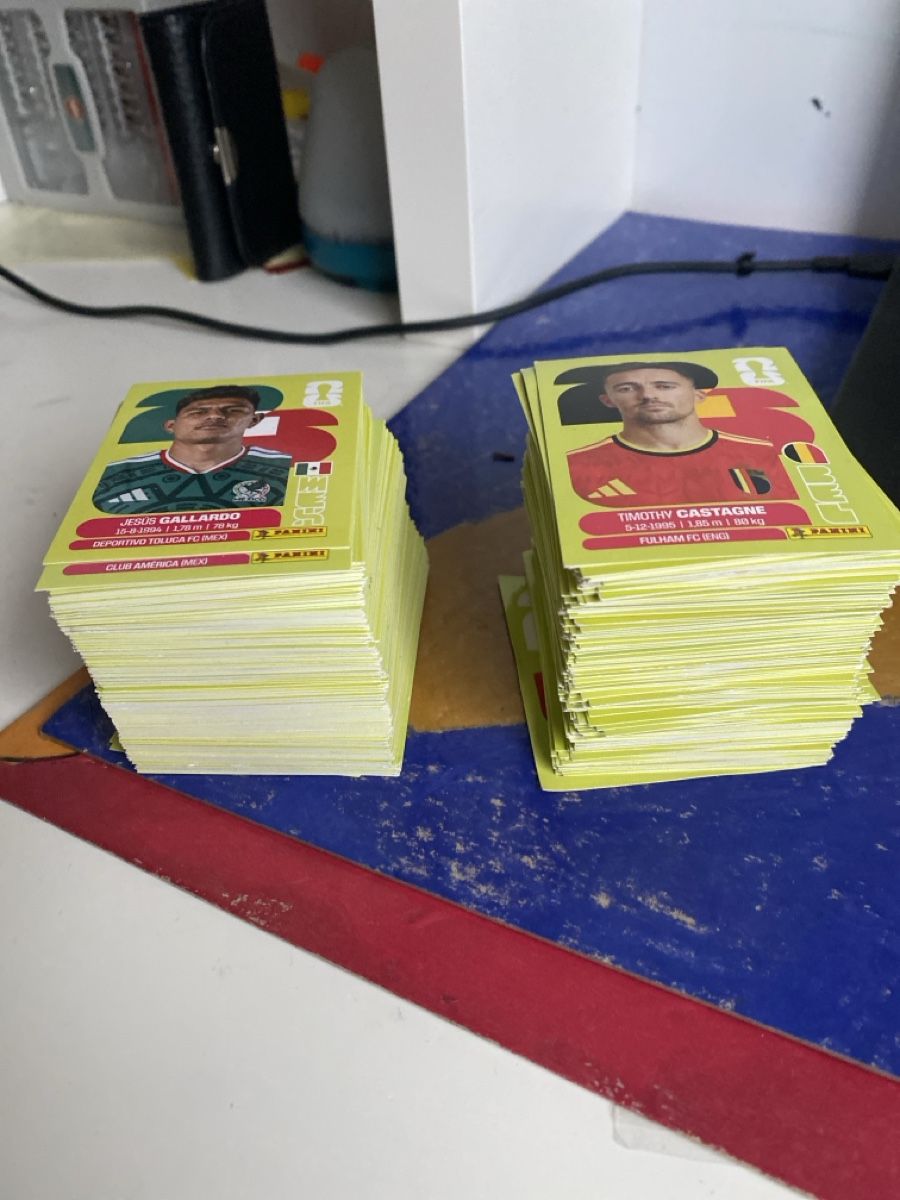 Panini Sammelbilder & Trading cards: Lot de cartes Panini – Neu (gemäss Beschreibung) aus Onex von dramirezch