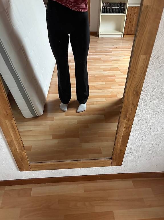 Leggings: Flared Leggings – Neuf avec emballage d'origine à Schaffhausen par mer_tnb7
