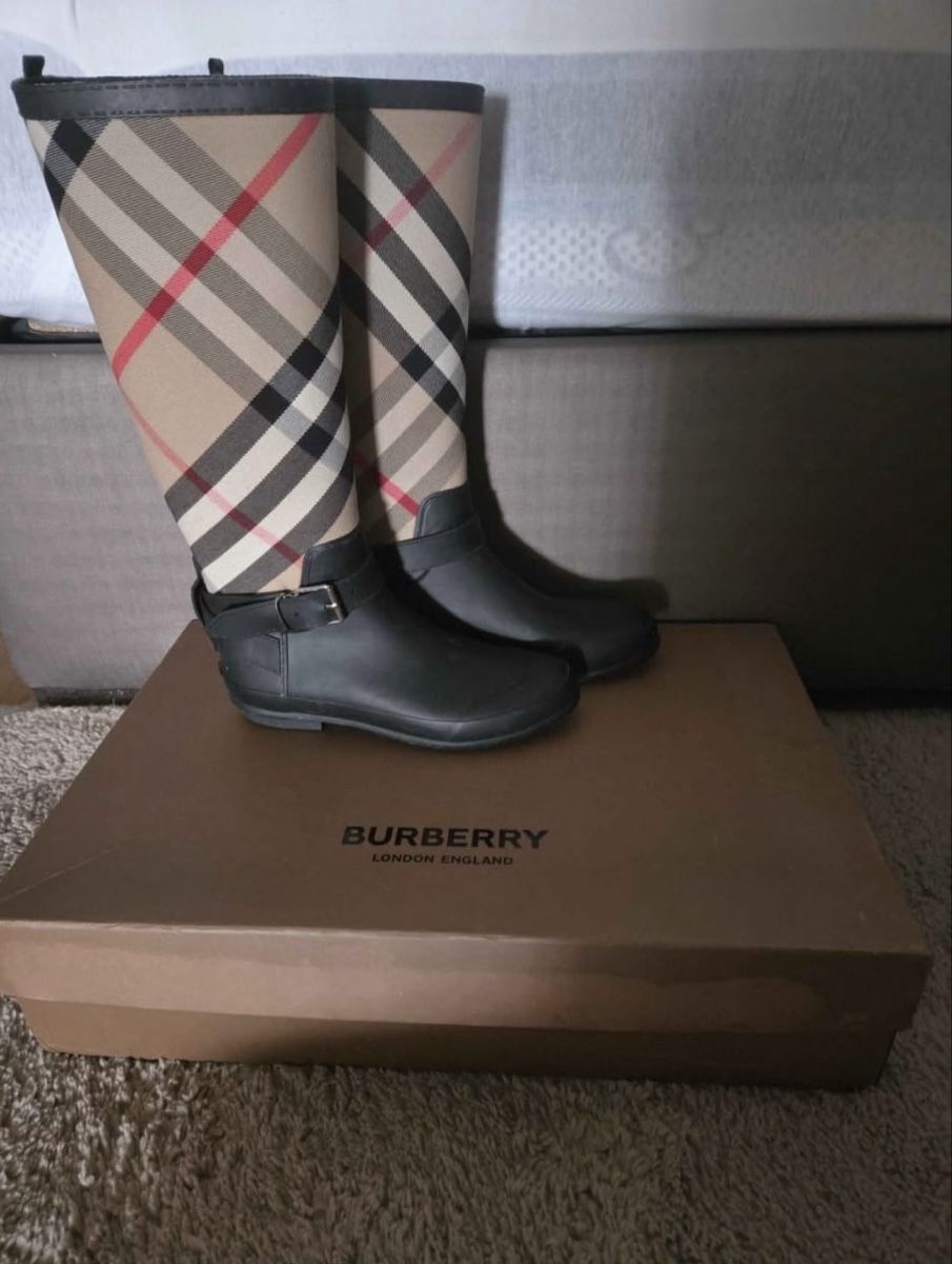 Burberry Scarpe da donna: BURBERRY Stiefel Grösse 37 – Nuovo (secondo la descrizione) da Basel venduto da David_2019