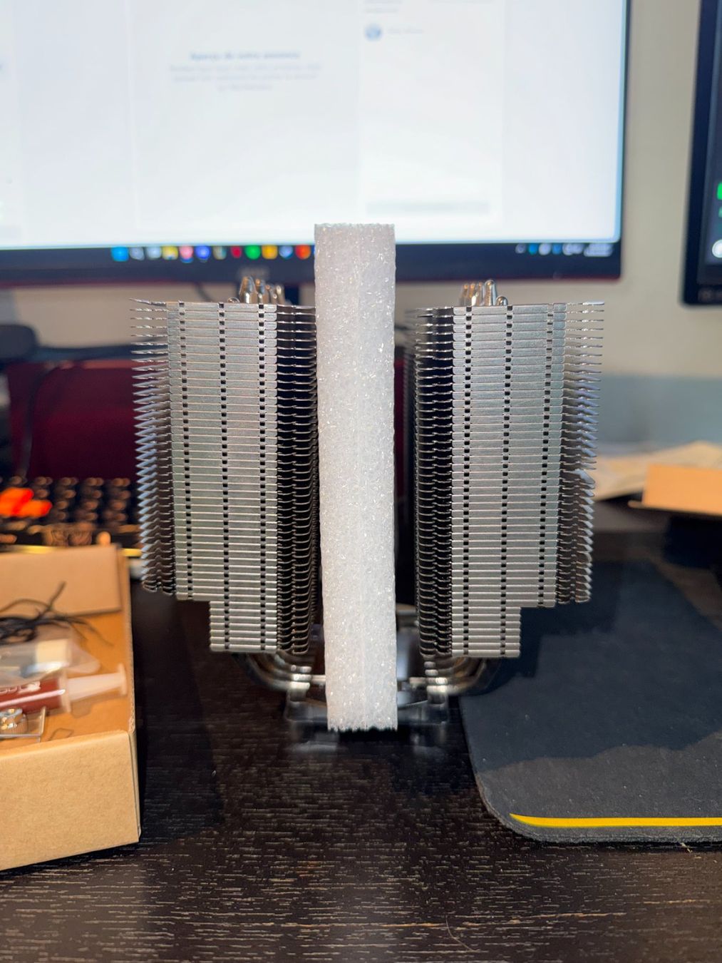 Noctua Componenti elettronici: Ventirad Noctua NH-D15 – Nuovo (secondo la descrizione) da Carouge GE venduto da pab_sk8w 2