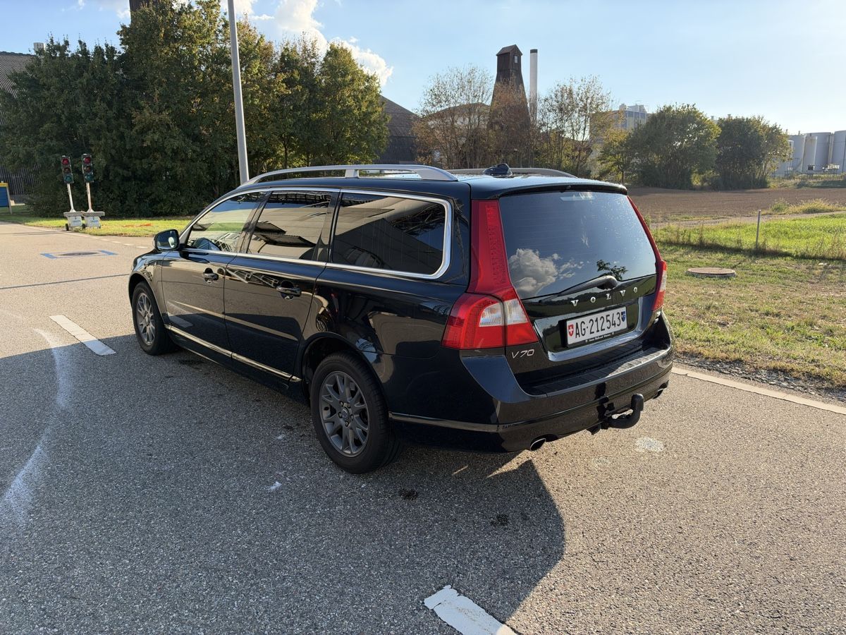 Volvo Autos: Volvo v70 D5 4x4 – D'occasion à Eiken par hipopo 1