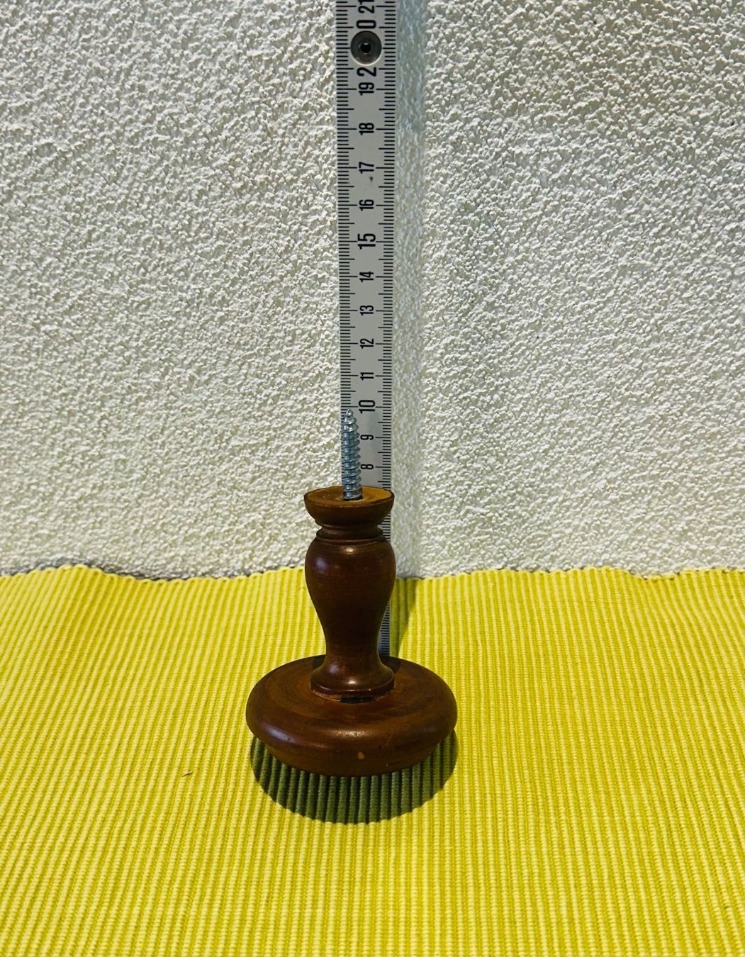 Tutte le decorazioni: Upcycling Vorhanghalter aus gedrechseltem Nussbaumholz 8 Stk – Usato da Jonschwil venduto da zni_65m7 8
