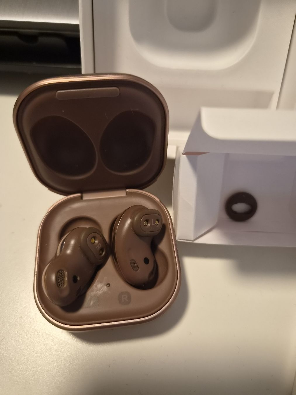Samsung Kopfhörer: Samsung Galaxy Buds Live Bronze gebraucht – Gebraucht aus Emmenbrücke von roh_y8gr 1