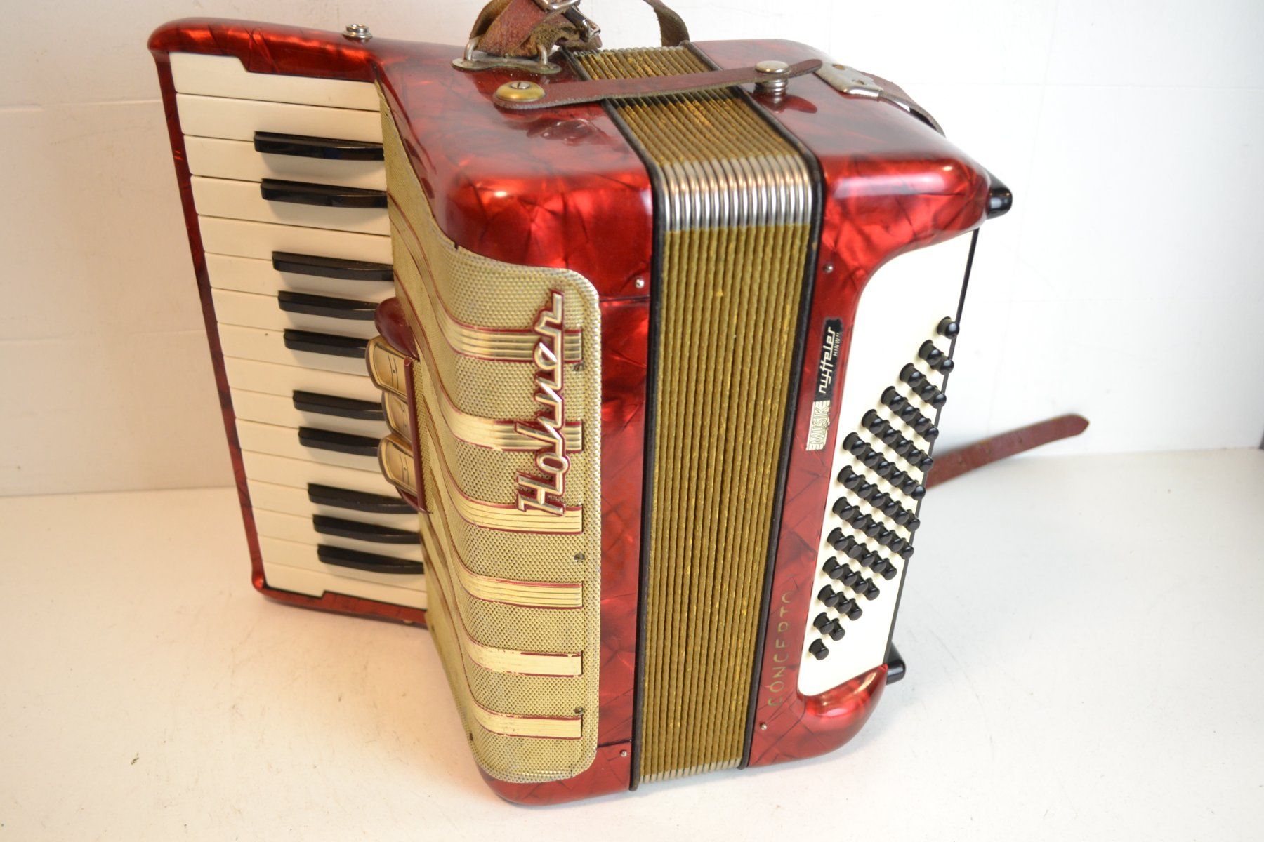 Hohner Strumenti musicali: Akkordeon chromatisch Hohner Concerto I – Usato da Zürich venduto da Brockito 7