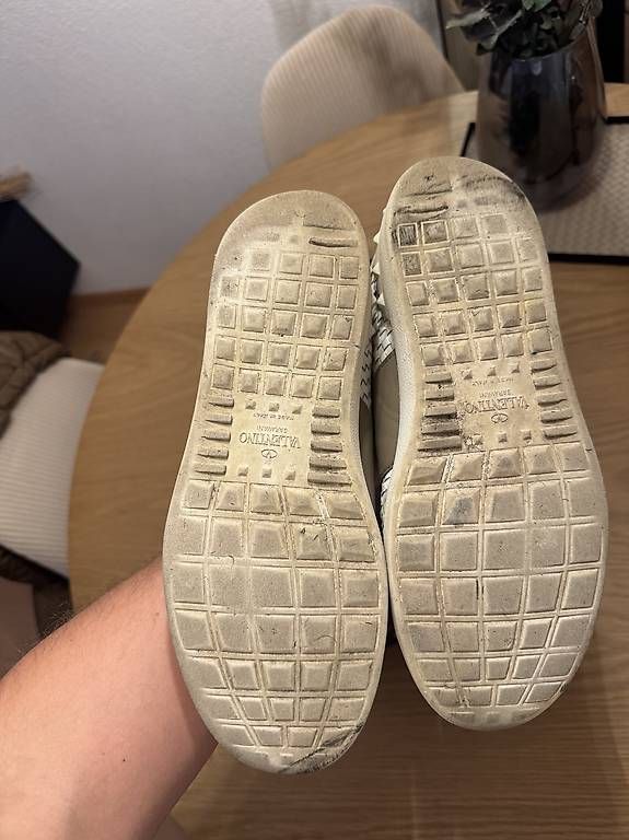 Herrenschuhe: Valentino Garavani Rockstud Sneaker  Limitierte Auflage – Gebraucht aus Spreitenbach von vancosta 2