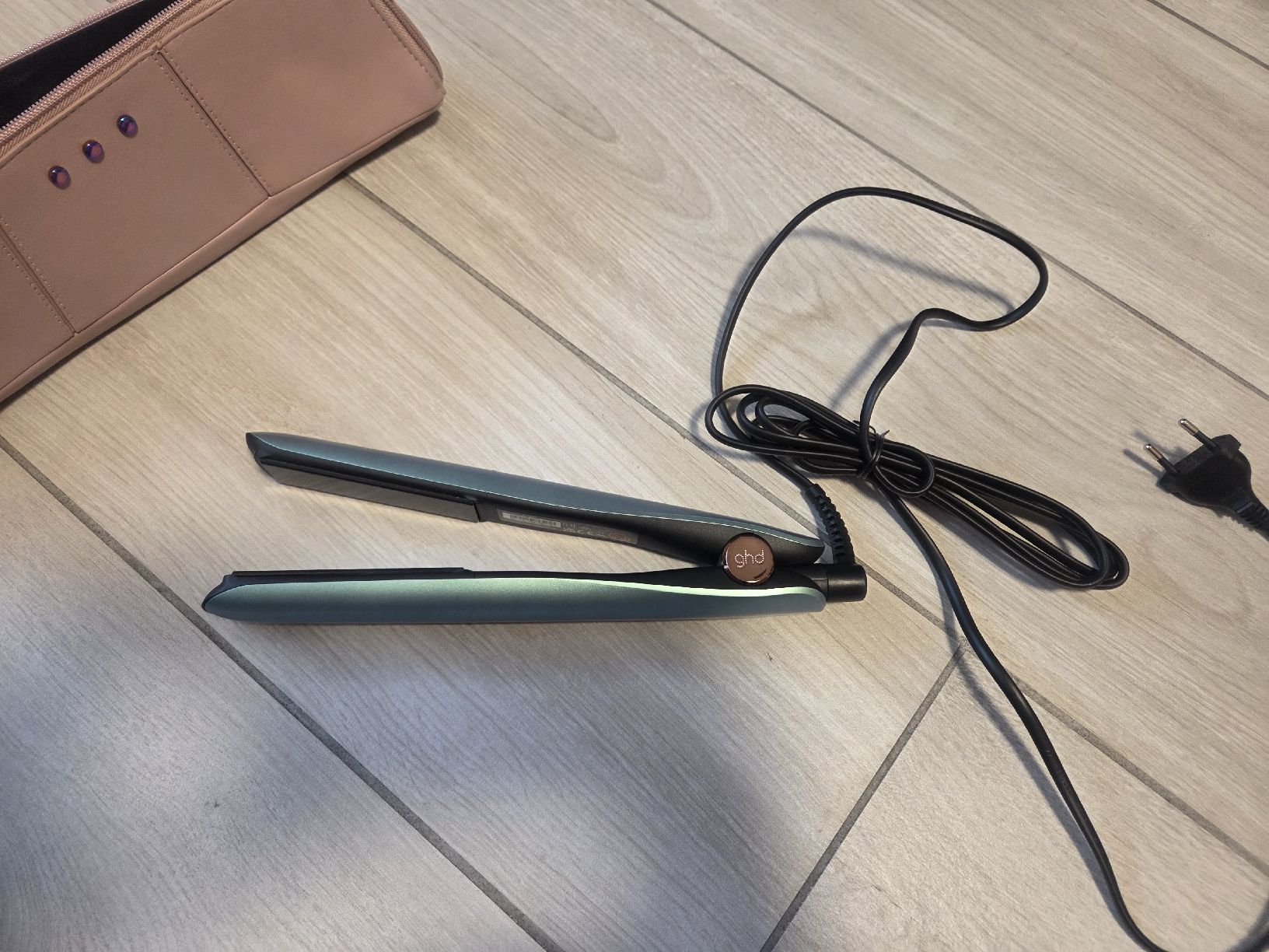 GHD Piastre & Arricciacapelli: neuwertig GHD gold – Nuovo (secondo la descrizione) da bellinzona venduto da zeus6535 4