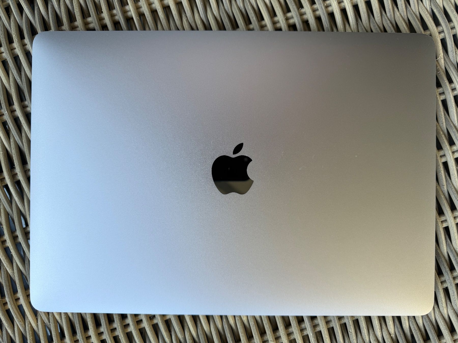 Apple Notebook: Windows 11 Notebook aus "MacBook Pro 2017" – Usato da Hindelbank venduto da Buli3 2