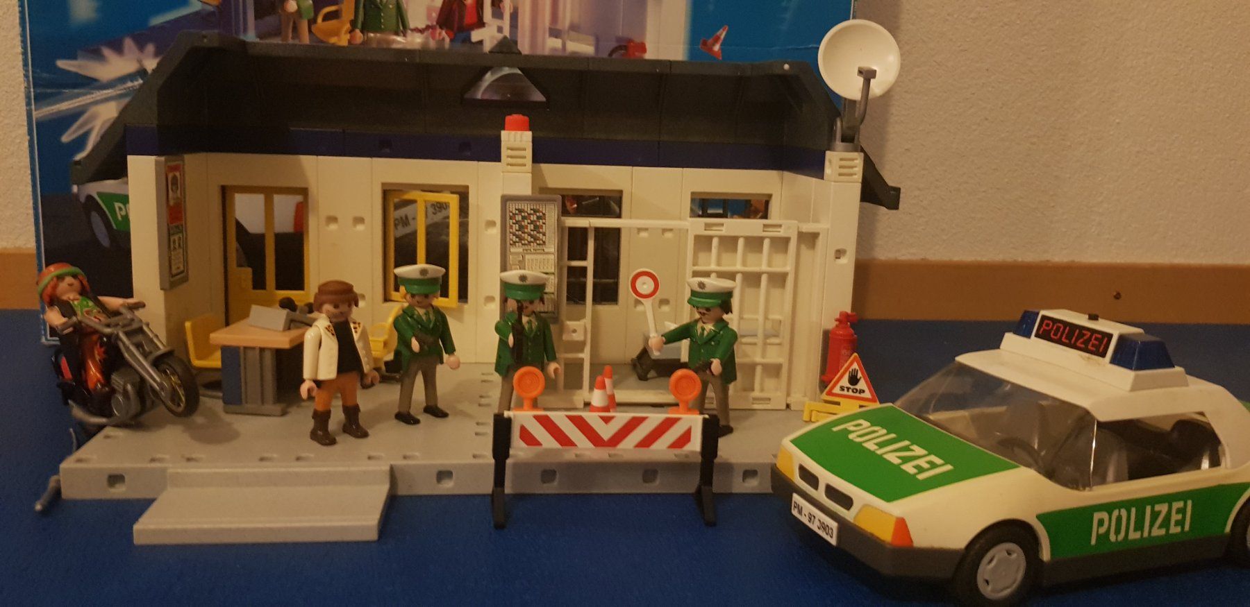 Playmobil Giocattoli: Poste de police Playmobil – Usato da Villars-sur-Glâne venduto da Mark_988 1