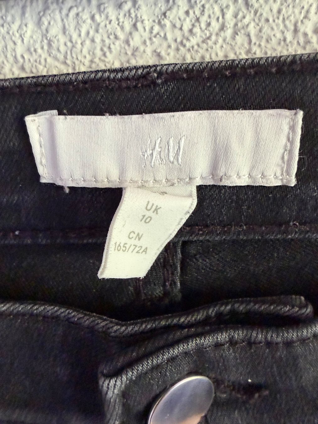 H&M Pantalons: Shorts schwarz Gr. M – D'occasion à Brügg BE par crowhill2555 2