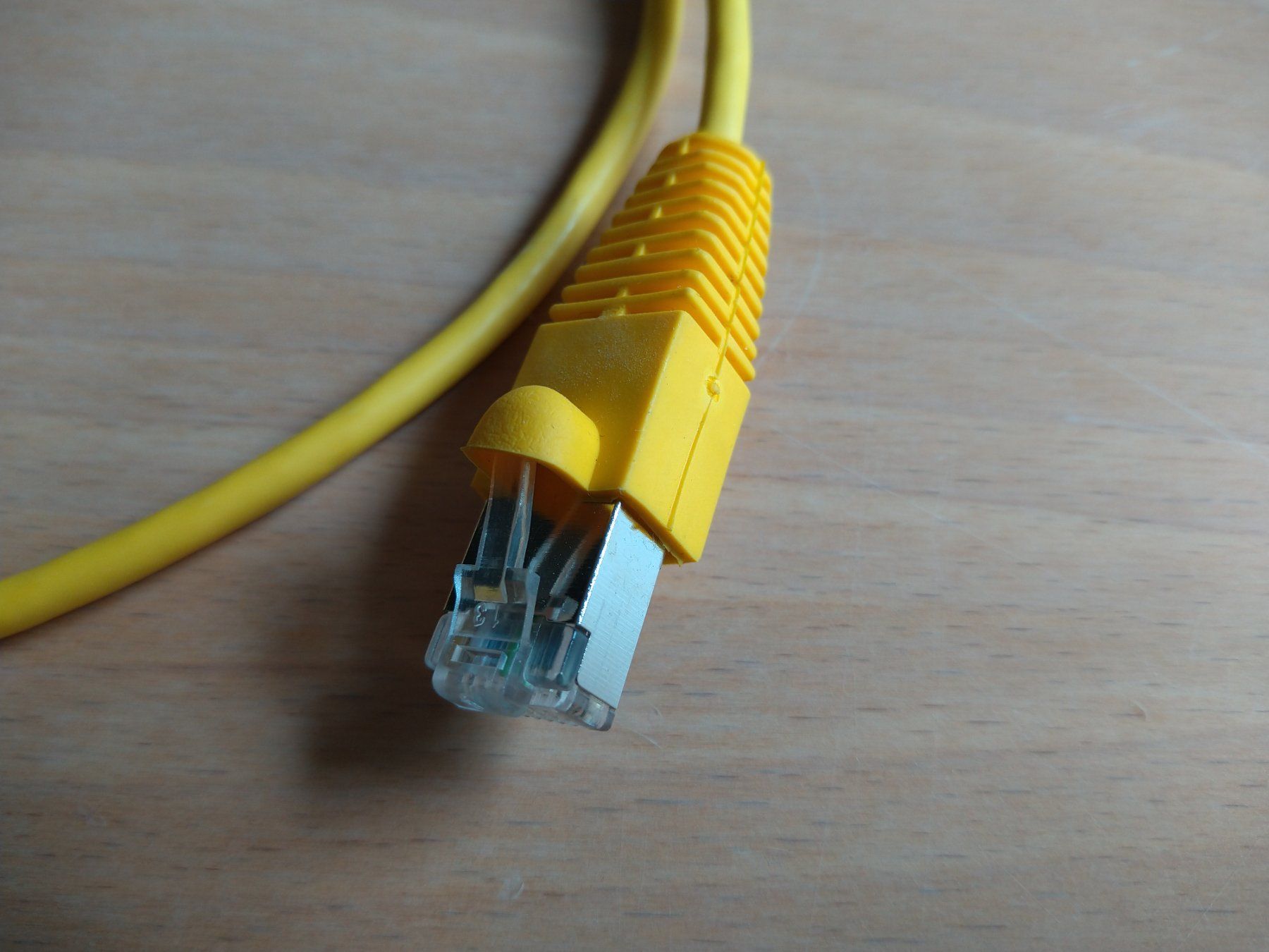 BKS Câbles: BKS Homenet Ethernet Patchkabel 2 m lang, gelb – D'occasion à Winznau par Cassjopaya 3