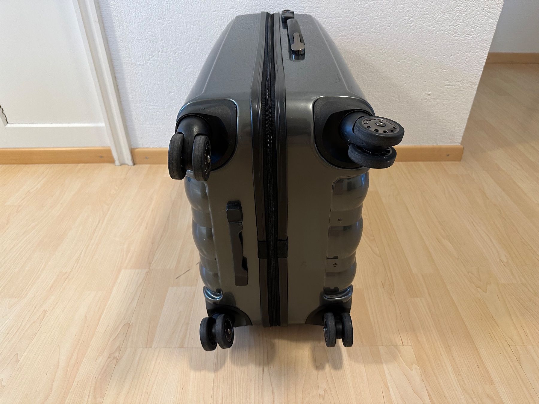 Reisekoffer: Reisekoffer - Royal Class Travel Line – Gebraucht aus Oberurnen von  7