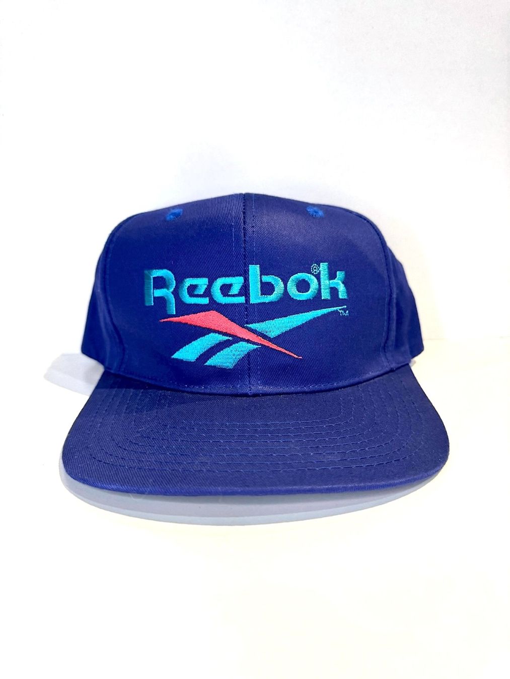 Reebok Copricapi, berretti & cappellini: VINTAGE 90s REEBOK "BIG LOGO" SNAPBACK CAP HAT – Nuovo (secondo la descrizione) da Cortaillod venduto da Stay_Alive_vtg_CAP