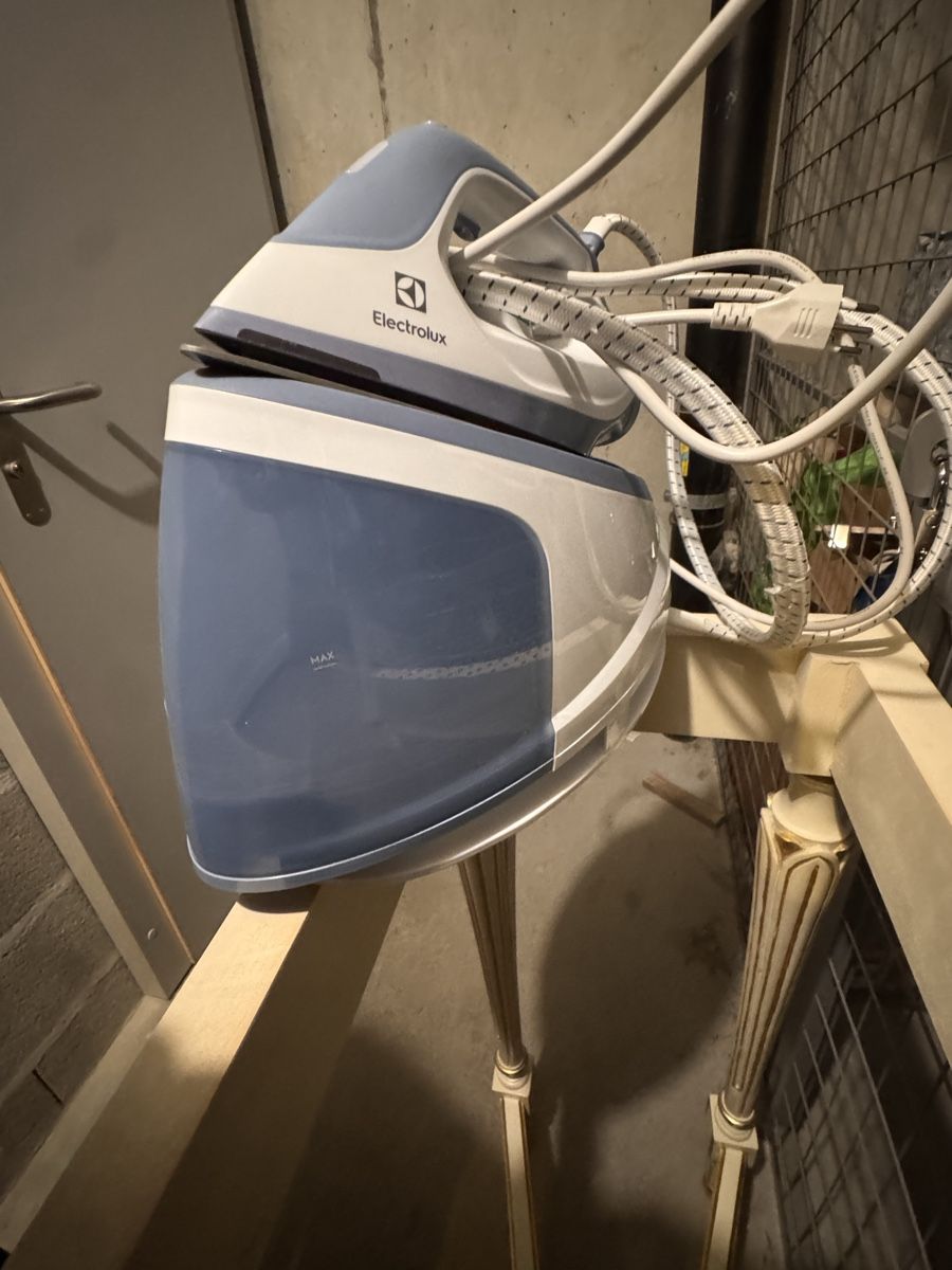 Electrolux Ferri da stiro: Faire à repasser Elektrolux – Usato da Bulle venduto da Leo1202 2