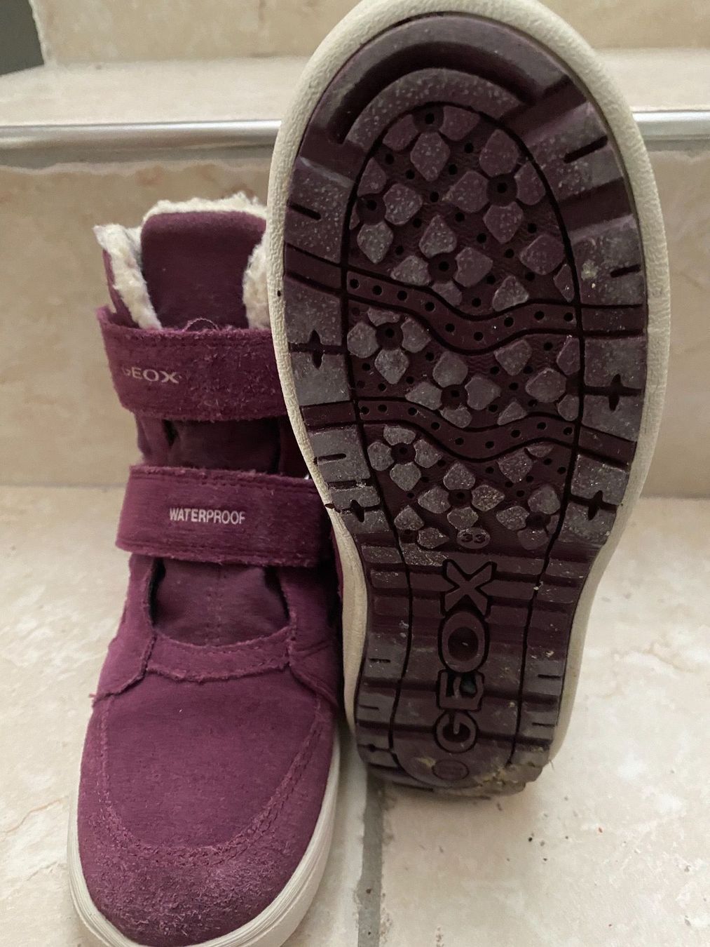 Geox Schuhe für Mädchen: Bottes grandeur 33 marque Geox – Gebraucht aus Tavannes von calimero1012 1