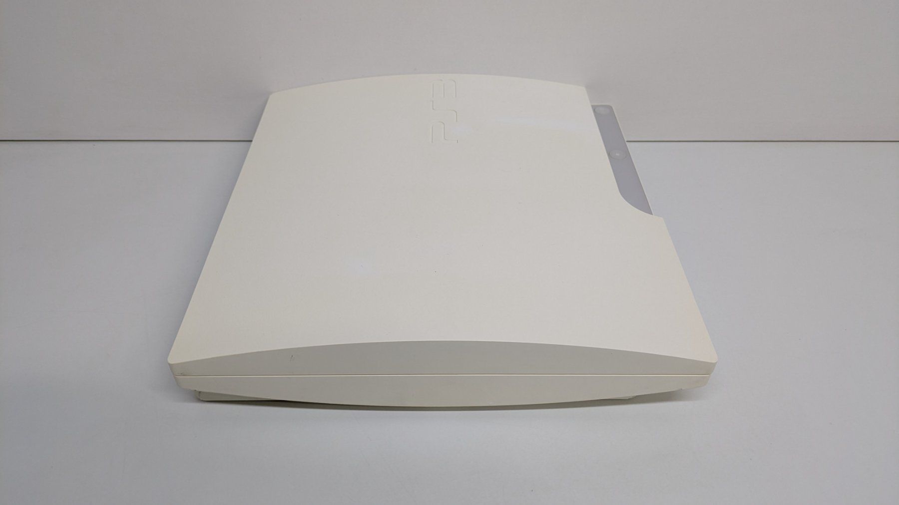 Sony Console: PlayStation 3 Slim in weiss mit 2 Controller – Usato da Menziken venduto da mame18 4