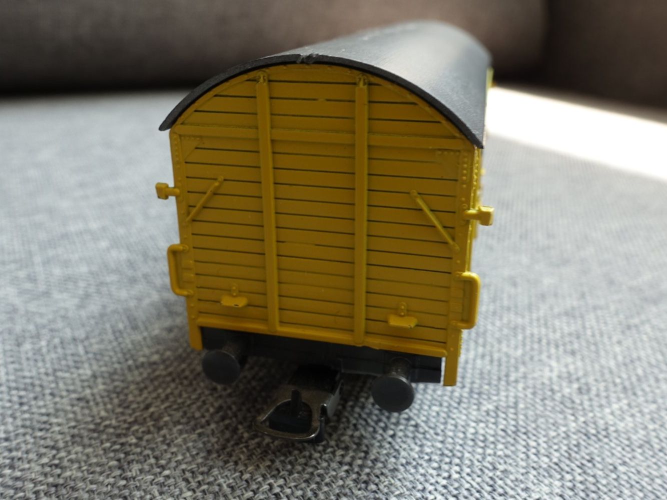 Roco Modellini di ferrovie: ROCO 4305C Kühlwagen "Dinkel Acker" HO – Usato da Wallbach venduto da Sarrows 5