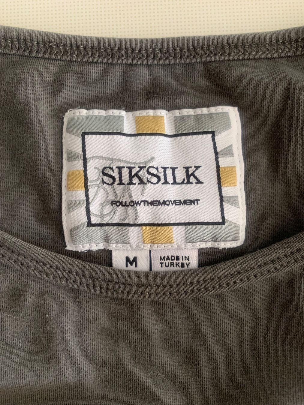 Siksilk T-shirt: T-Shirt SikSilk grau, Grösse M – Usato da Rosshäusern venduto da MiJoDoOl 4
