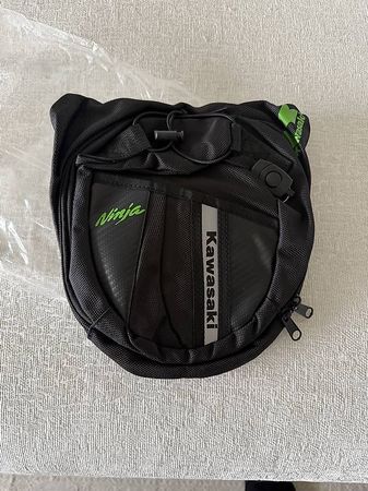 Kawasaki Beintasche