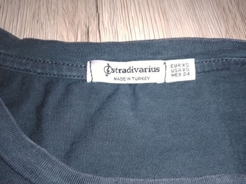 T-Shirts: Shirt von Stradivarius mit Perlen – Gebraucht aus Zürich von Miush999 1